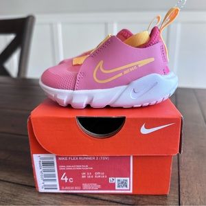 Nike size 4c - NIB